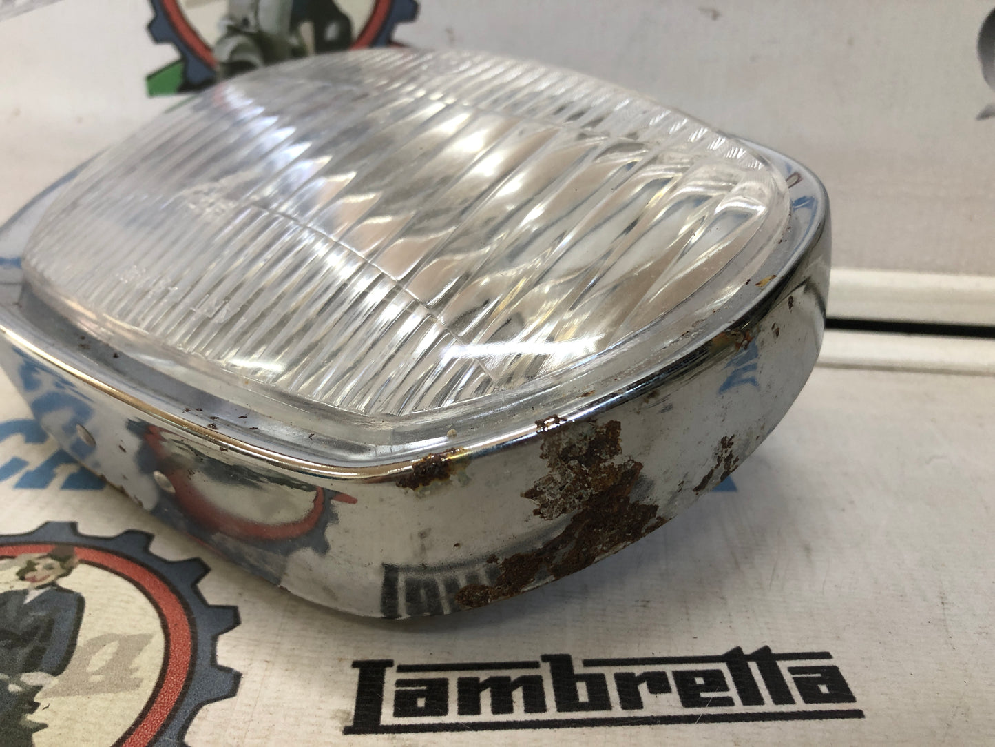 Faro Anteriore Completo In Plastica Vespa GL - SS - SPRINT - GT