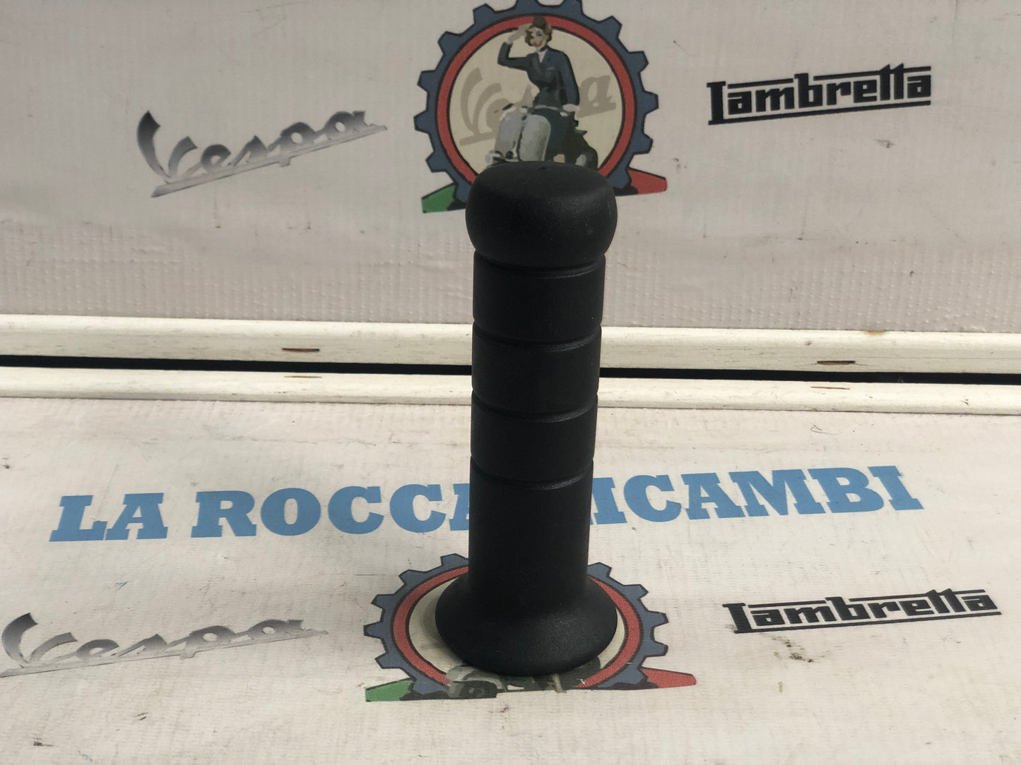 Manopola sinistra nera Ø22 Piaggio SI MIX/FL2 - DOMINO