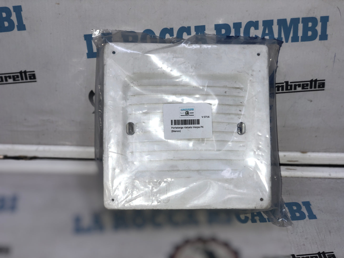 Portatarga rialzato Vespa PX (Bianco)