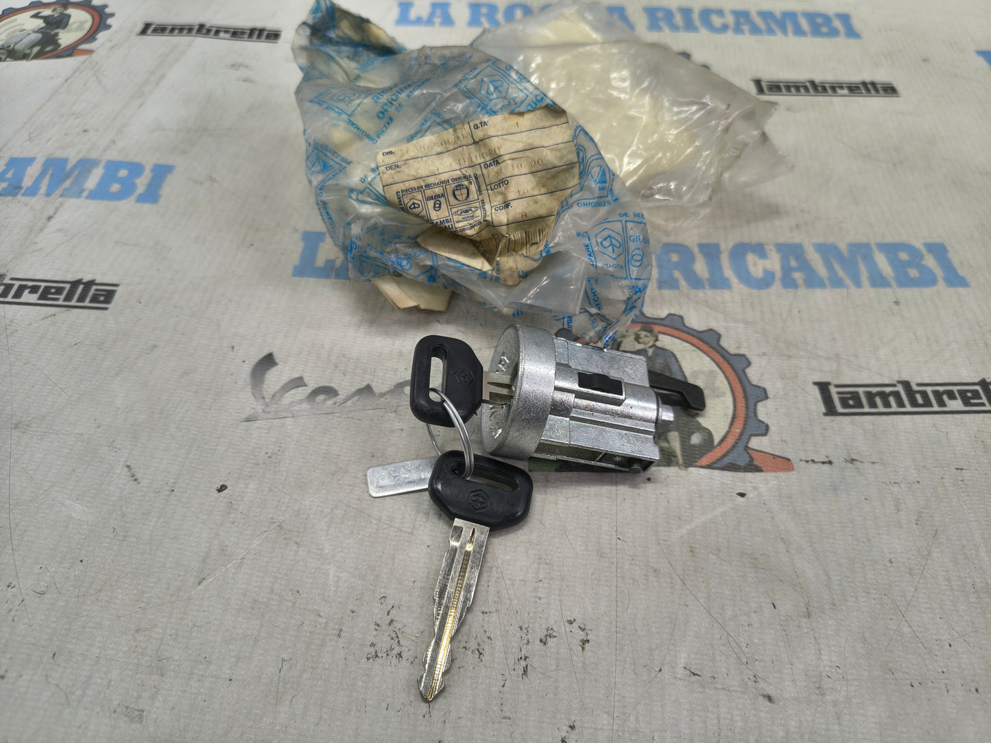CILINDRETTO CHIAVE QUADRO ACCENSIONE PIAGGIO PORTER BENZINA-DIESEL 2634650001