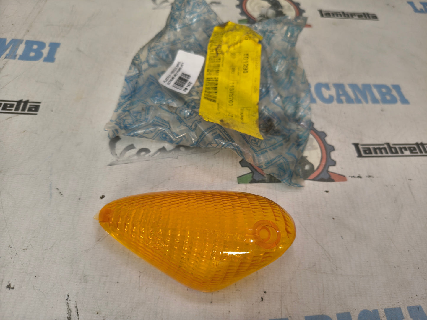 PLASTICA FRECCIA NRG EXTREME MC3 PUREJET ANTERIORE ORIGINALE PIAGGIO 581290