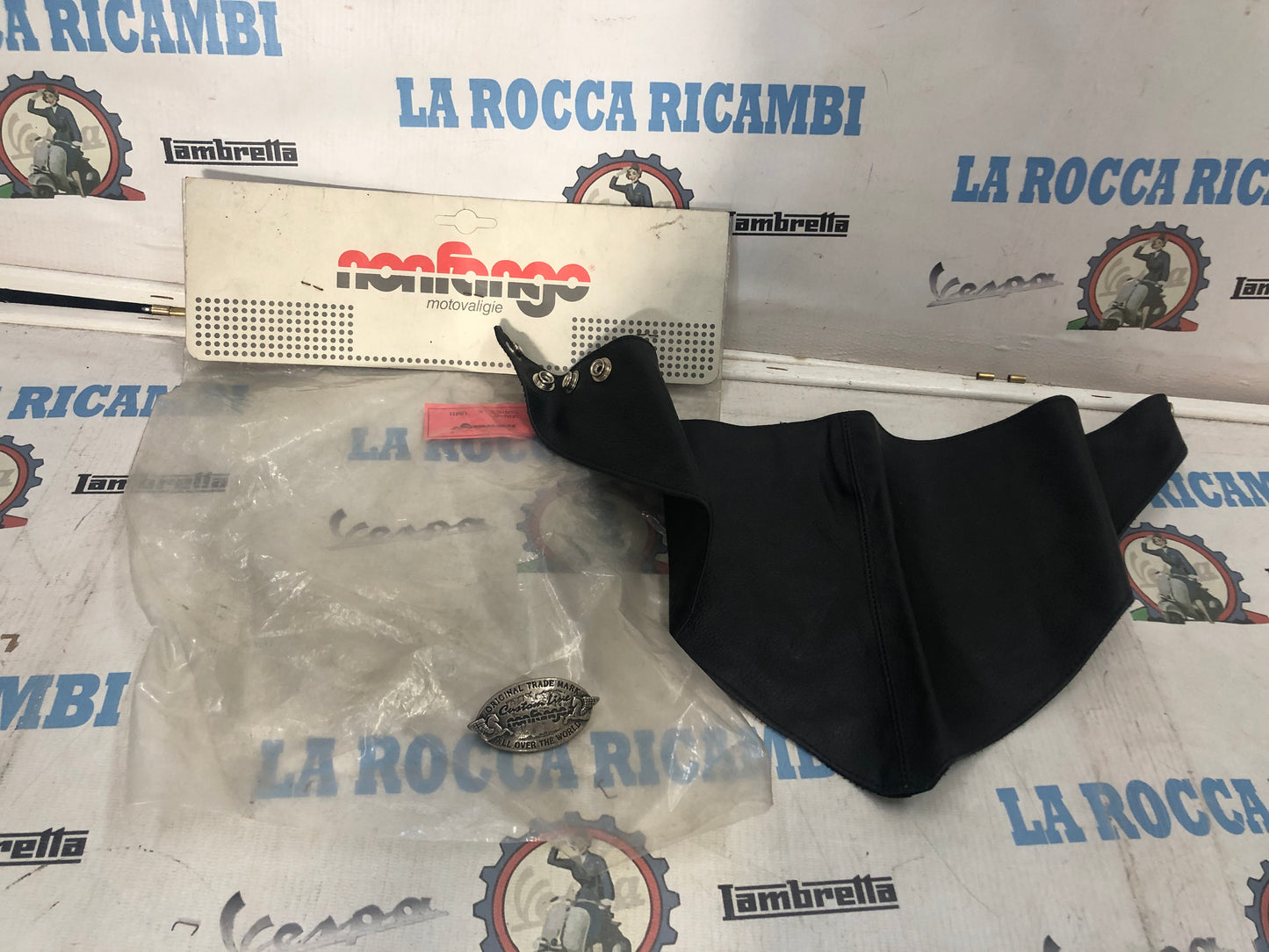 Bandana NONFANGO CON TARGHETTA Epoca