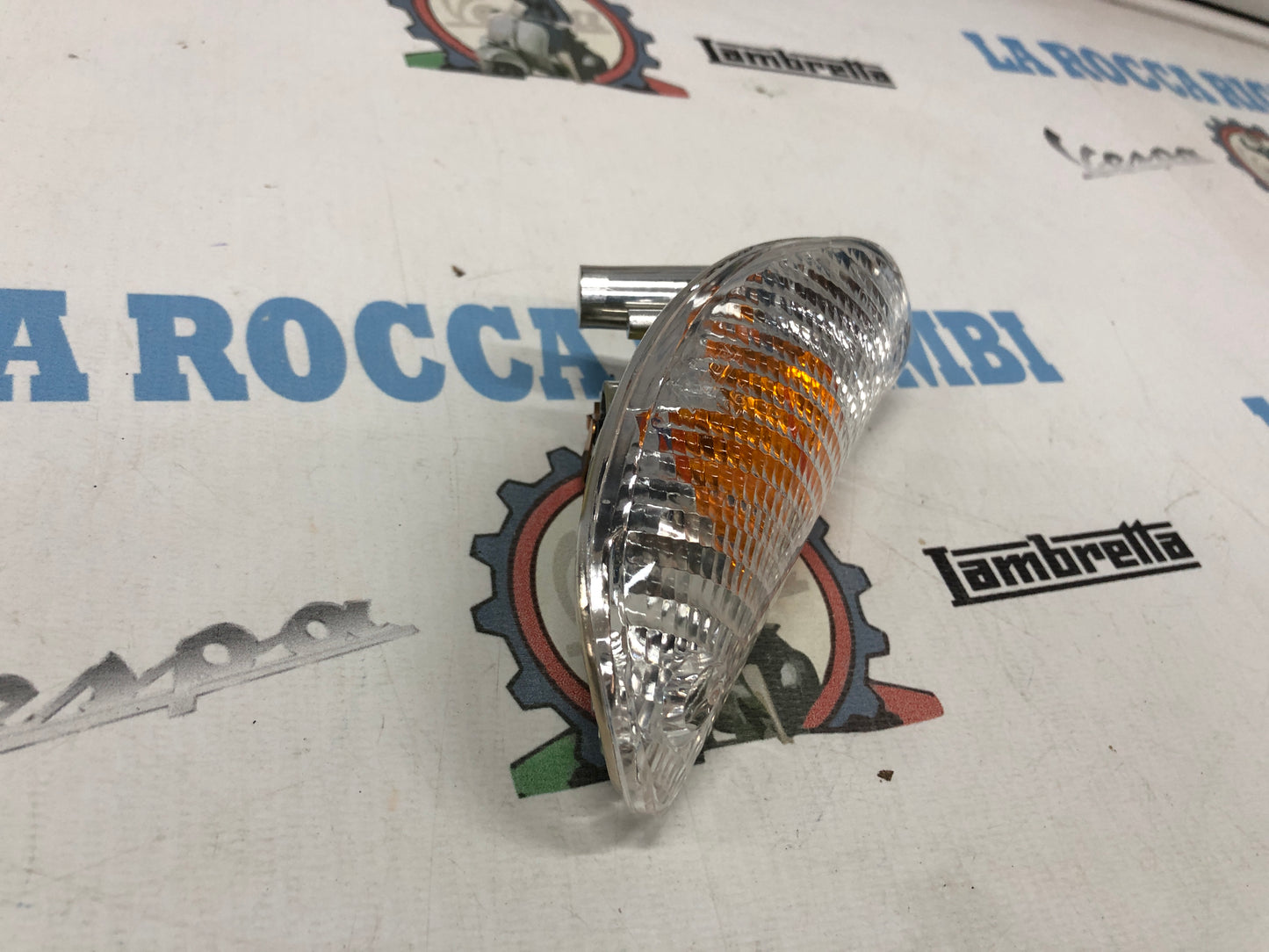 Freccia Anteriore Trasparente Lato DX MALAGUTI MADISON 400