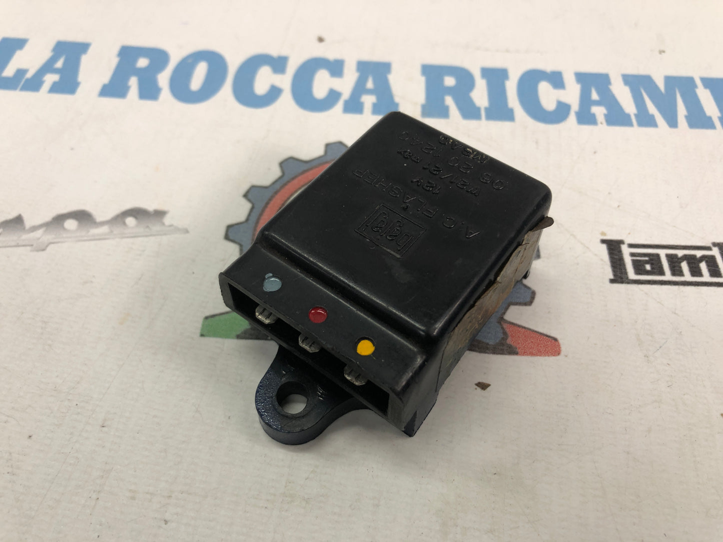 Relè Intermittenza Frecce Vespa BAJAJ 12 V - 21/21 W