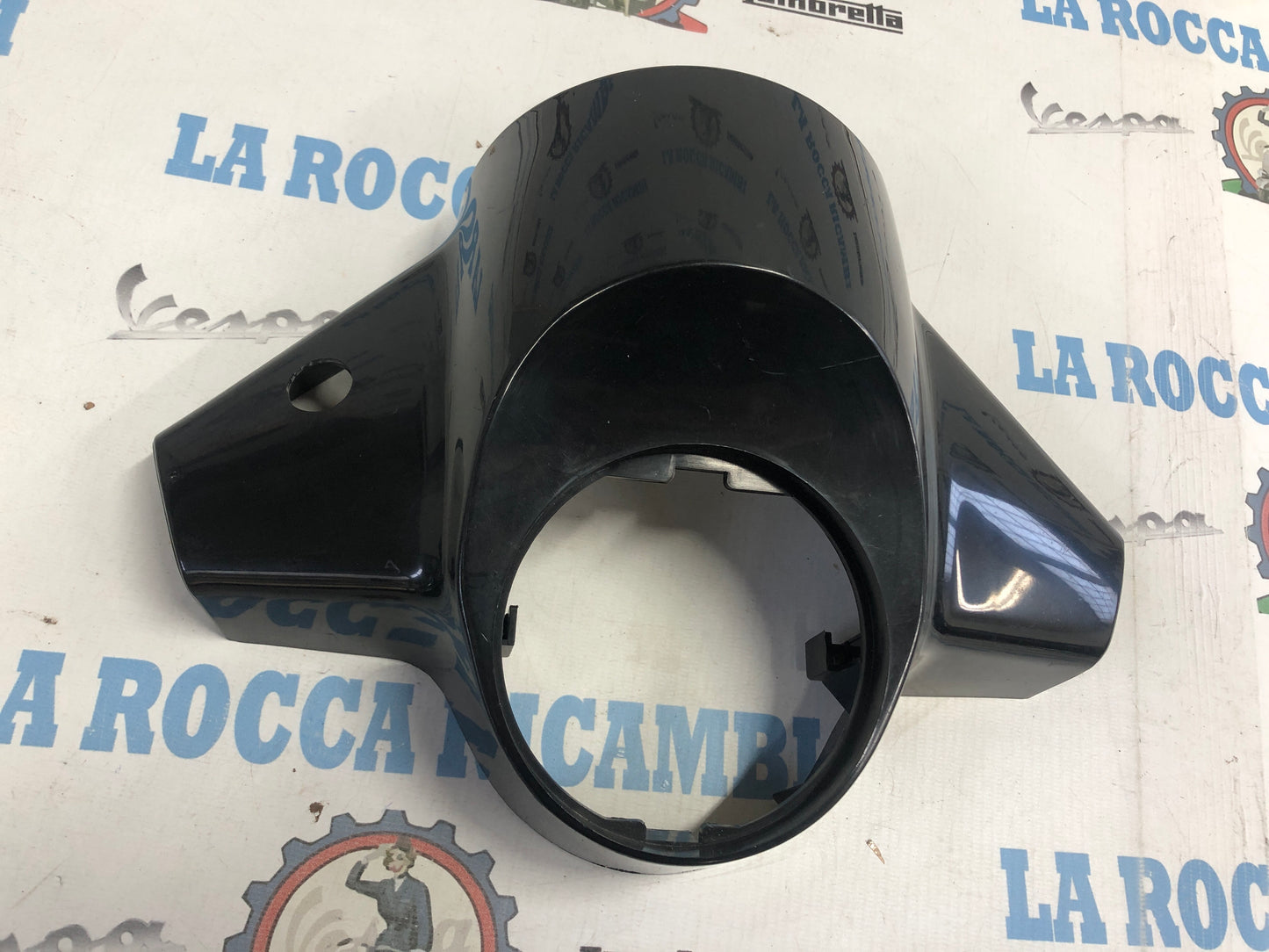 Coperchio Sterzo Vespa PK XL - PK N R.O 226730 (Con foro specchio sx)