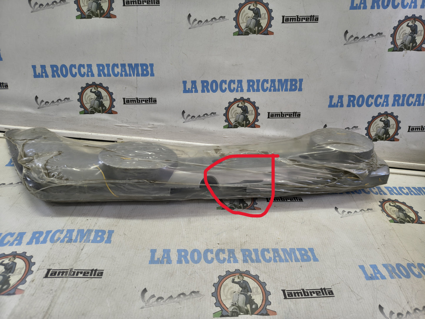 Fiancatine laterali PIAGGIO CIAO SC (Hanno una crepa)