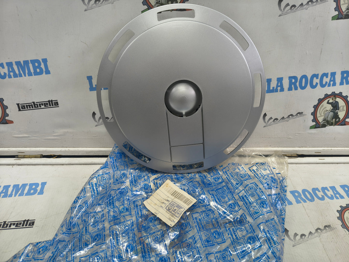 COPRIRUOTA COPRI RUOTA CERCHIO ORIGINALE 255661 PIAGGIO APE FL FL2 FL3 EUROPA RST MIX 50