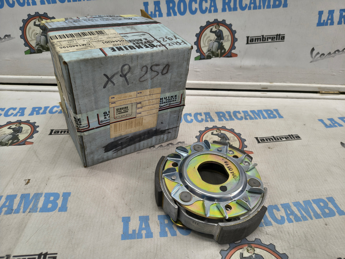 Frizione Tamburo Ganasce Originale
Piaggio Mp3 Beverly Carnaby X8 X9 Gts Gtv cm1440195