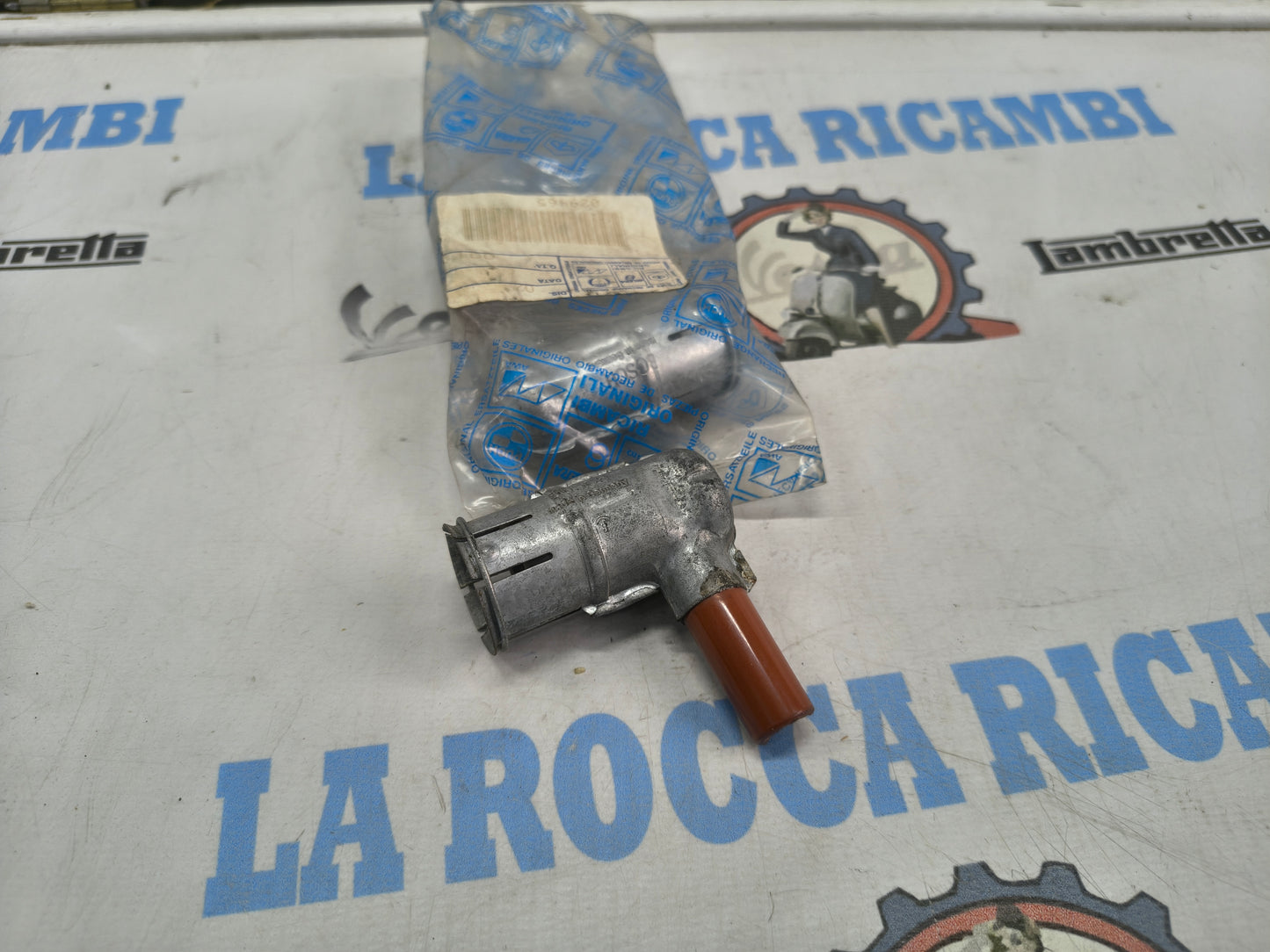 PIPETTA CAPPUCCIO ATTACCO CANDELA IN METALLO 029465