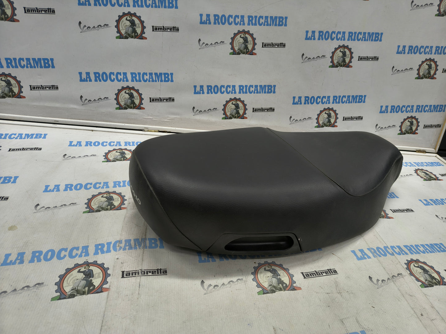 Sella / Sedile PIAGGIO SFERA / QUARTZ Originale