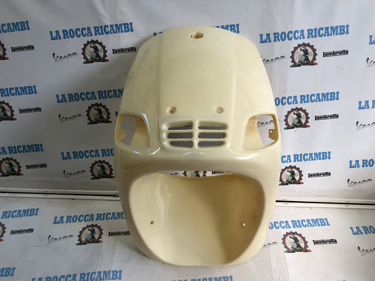 Scudo piaggio zip Rst originale Piaggio nuovo cod 8240005