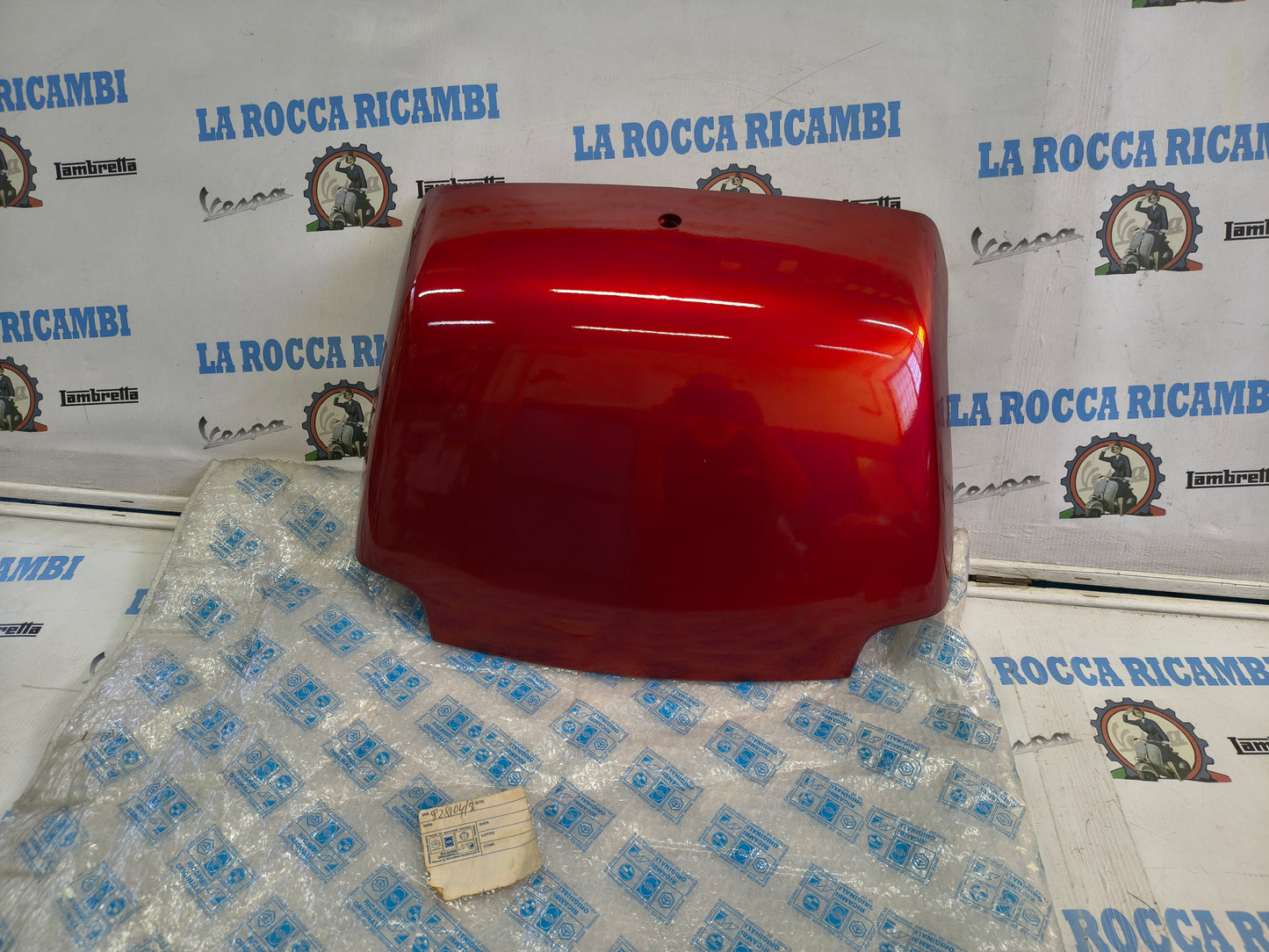 Coperchio Baule PIAGGIO HEXAGON 125 Originale 928104