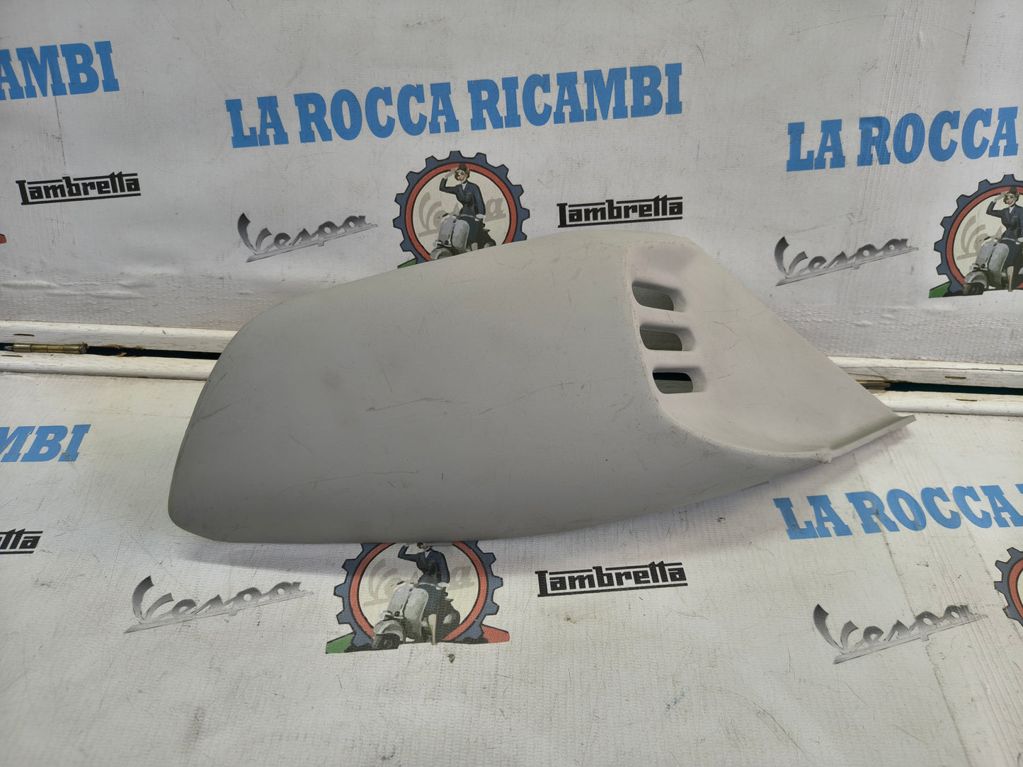 Presa aria PIAGGIO QUARTZ 258246 Originale