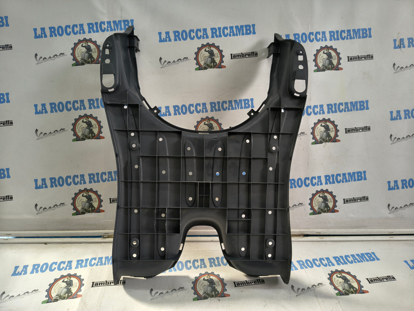 Pavimento pedana PIAGGIO LIBERTY 50 / 125 - Originale 560950