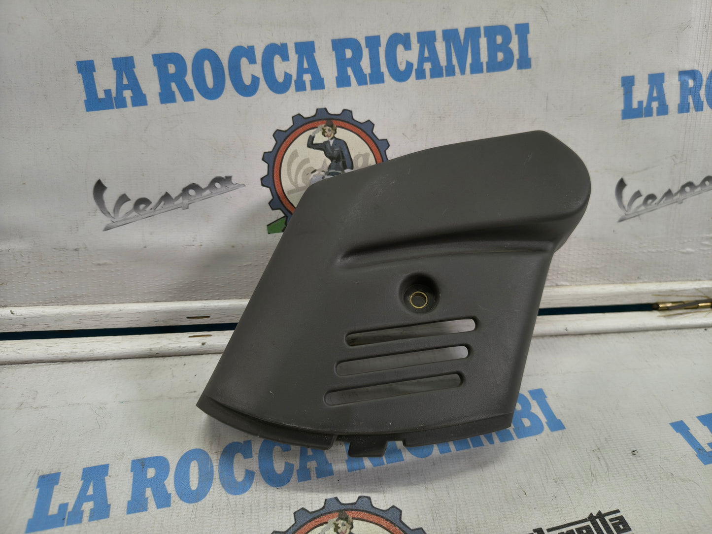 COPERTURA AMMORTIZZATORE ANTERIORE PIAGGIO SFERA 50 / 266829