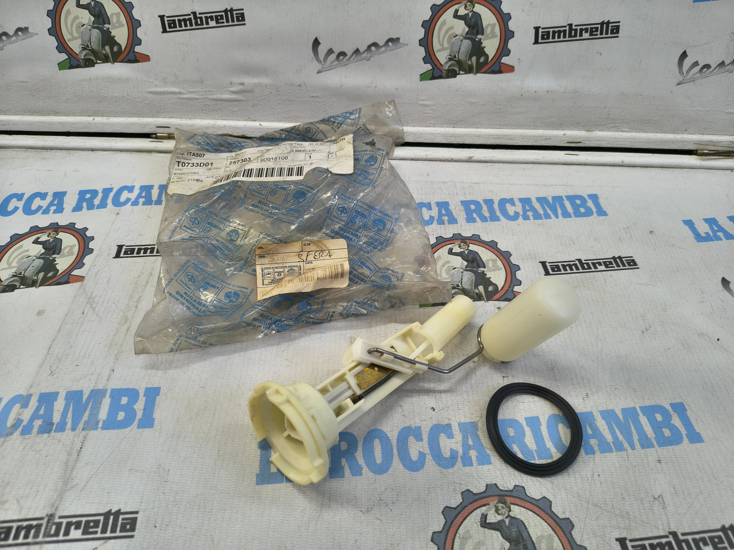 Galleggiante PIAGGIO SFERA - TYPHOON - NTT - NRG 257303