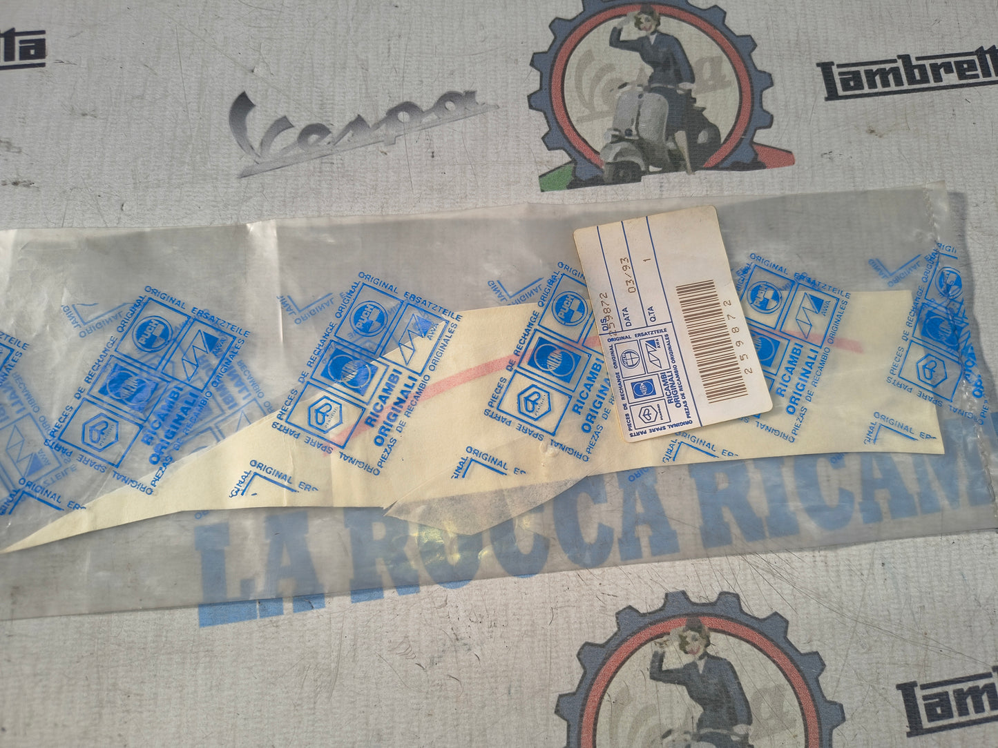 ADESIVO FREGIO PER FREE COPRI CANDELA ORIGINALE PIAGGIO 259872