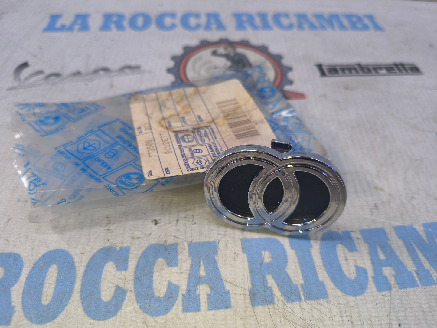 GILERA RUNNER 50 POGGIALI DISTINTIVO CROMATO ORIGINALE 573508