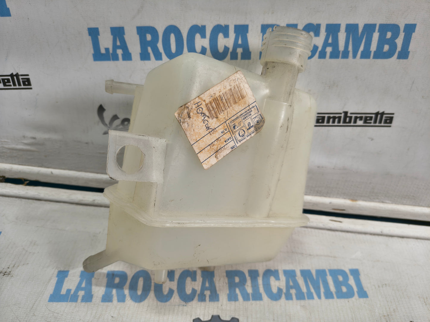 SERBATOIO LIQUIDO RAFFREDDAMENTO HEXAGON X7 X8 X9 X EVO PIAGGIO 270242 655527