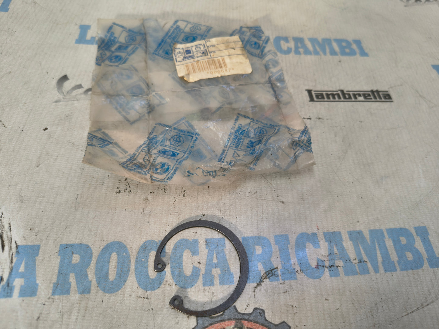 SEEGER 47 X 50,5 X1.75 FERMA CUSCINETTO MOTORE VESPA PIAGGIO 00664