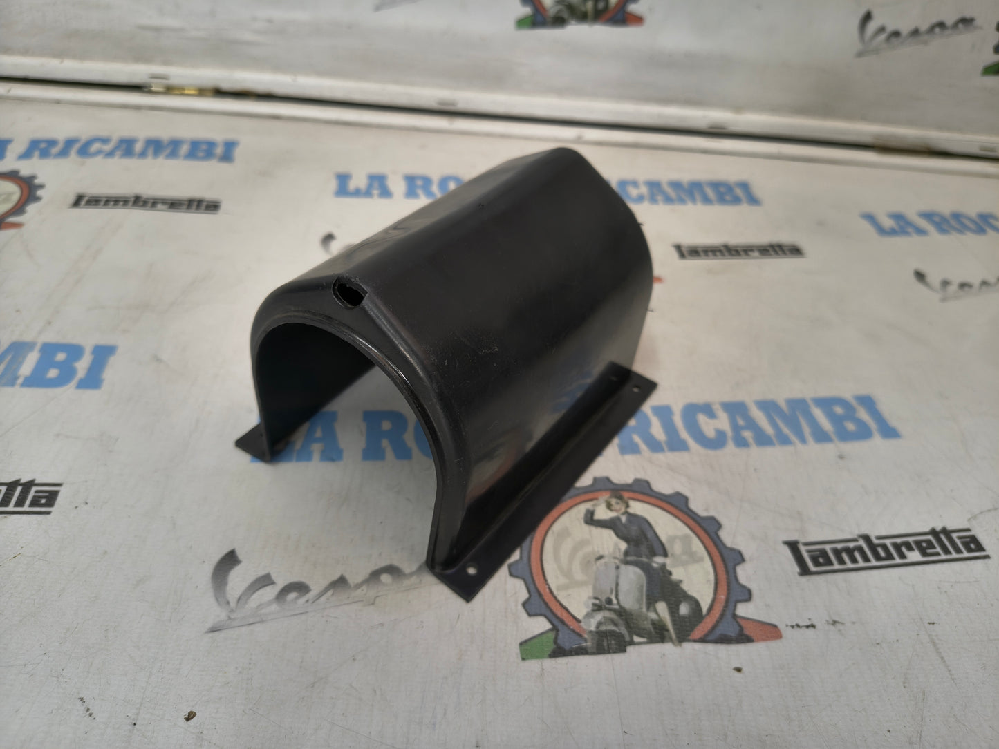 PROTEZIONE TUBO PRESA ARIA ORIGINALE PIAGGIO APE 50 - 243831