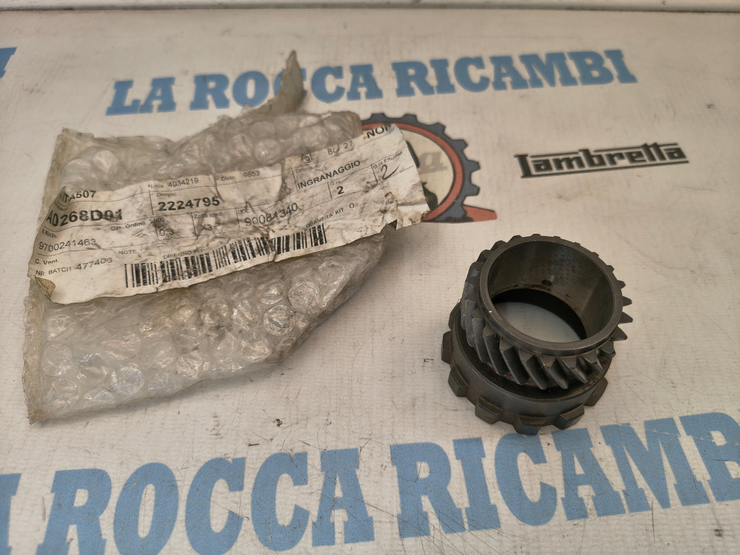 INGRANAGGIO MOTORE 23 Z PER PIAGGIO APE TM 703 BENZINA 2224795