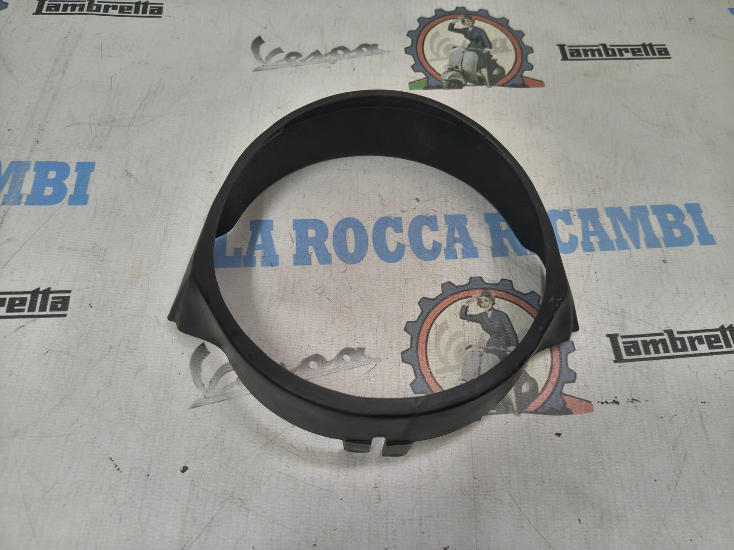 Ghiera faro / Cornice faro in plastica Vespa PK S / XL