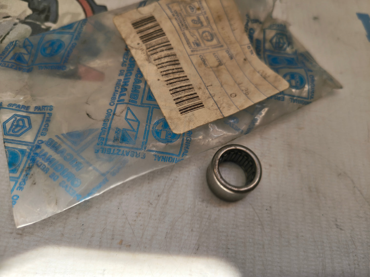 ASTUCCIO A RULLI ASSE POSTERIORE PIAGGIO CIAO BRAVO GRILLO BOSS SI 108614