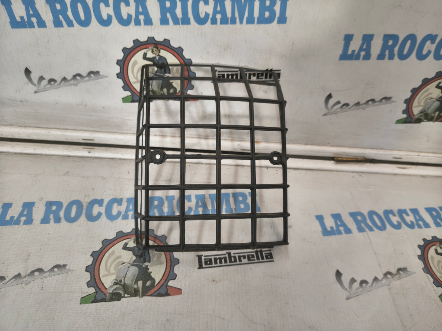 Griglia parasassi protezione Fanalino Posteriore Vespa PK 125 S