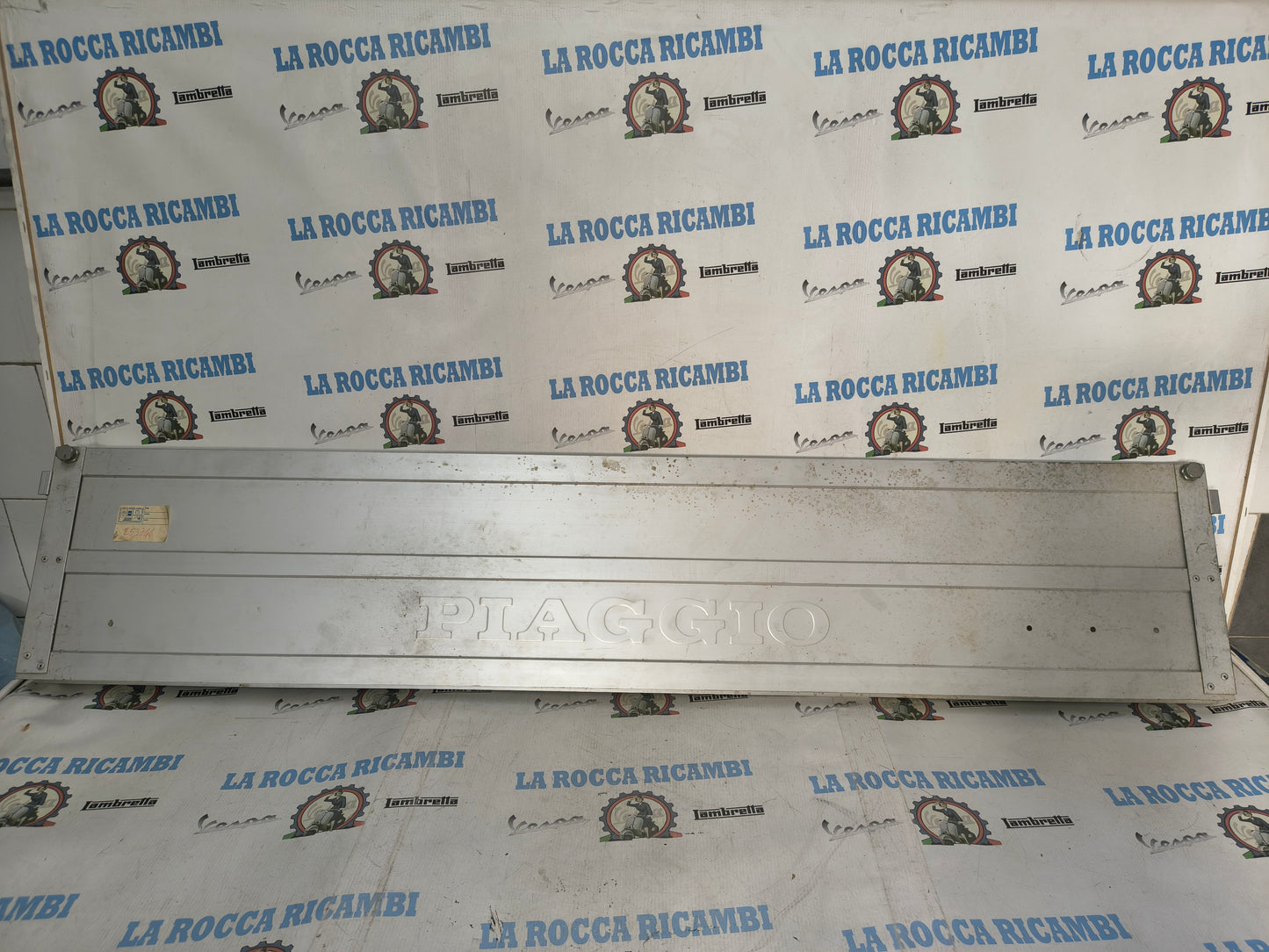 Sponda Posteriore Originale Piaggio per APE 703 602 misure 140 x 30 x 3 cm 253344