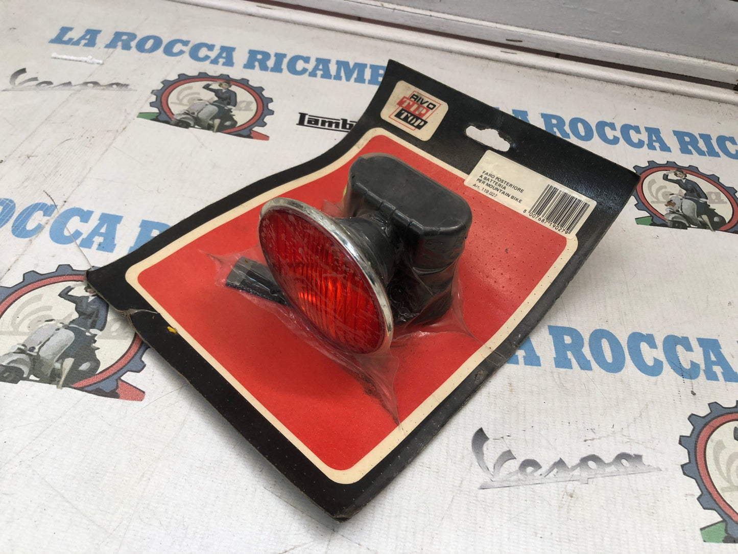 Faro posteriore a batteria RIVO TIP TOP 119.027 per Mountain Bike