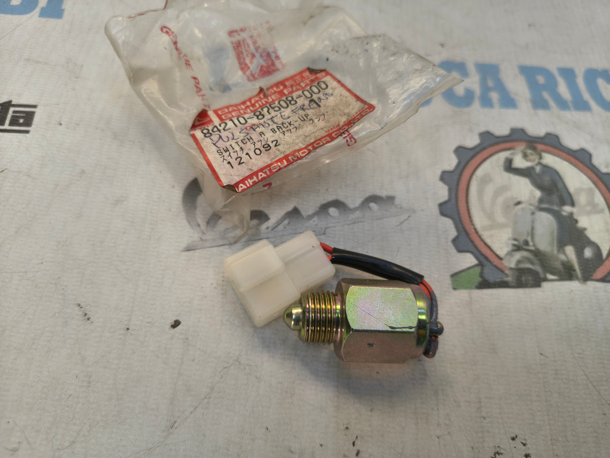 Interruttore luci retromarcia Metzger per DAIHATSU CUORE III IV Move 84210-87508-000