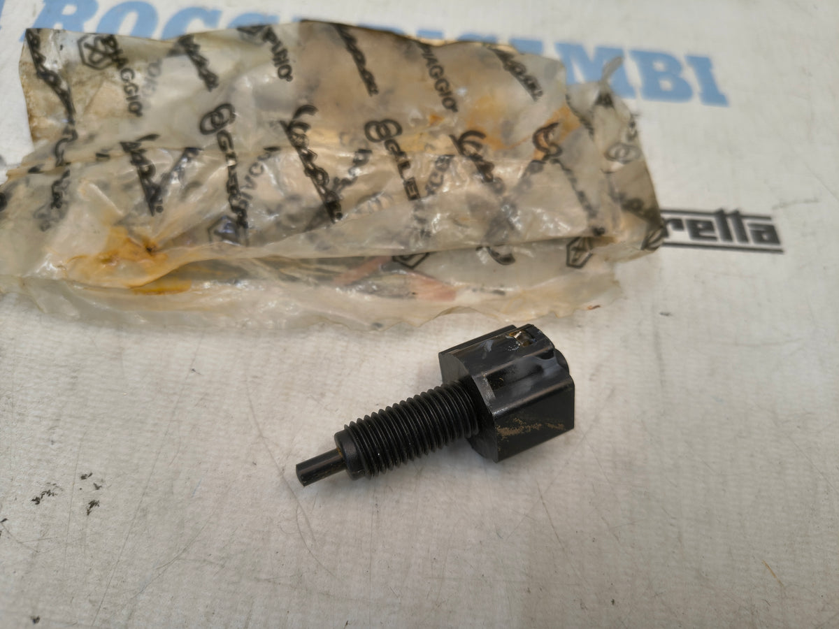 INTERRUTTORE STOP PIAGGIO COSA CL CLX- 2- QUANRGO-POKER-APE 50 214772