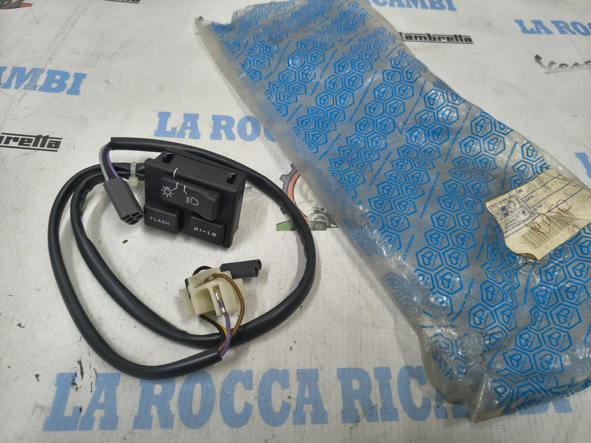 Commutatore Devio Luci Vespa COSA Originale 252129