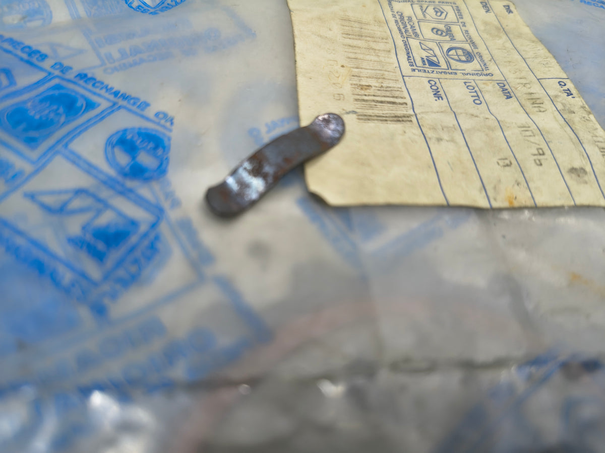 PIASTRINA DI ARRESTO REGISTRO INGRANAGGIO M-M PIAGGIO ZIP 50 / FREE 50 286206