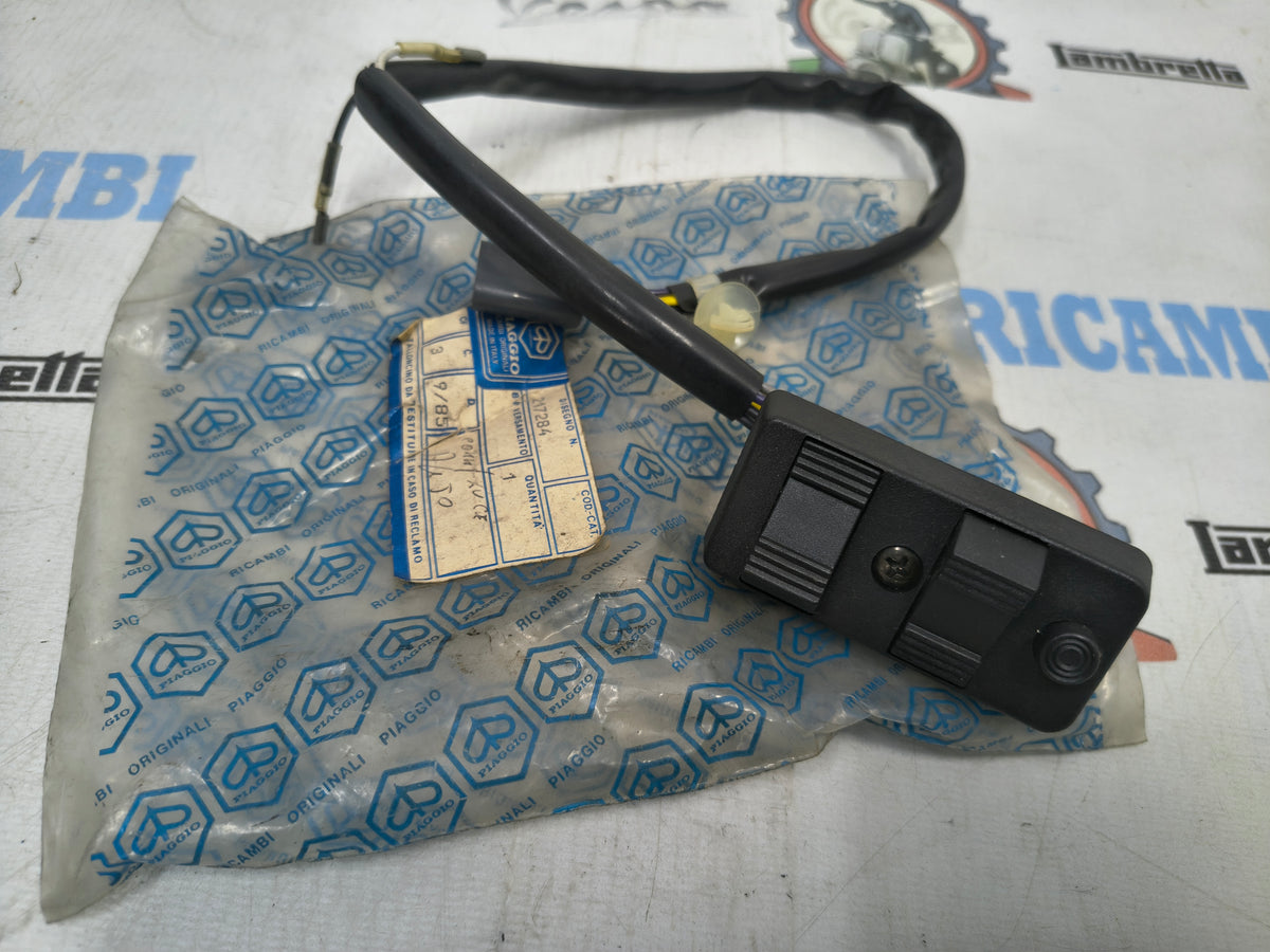 COMMUTATORE LUCI APE 50 TM P > 86 NO AVVIAMENTO ELETTRICO TL4 84/89 PIAGGIO 217284
