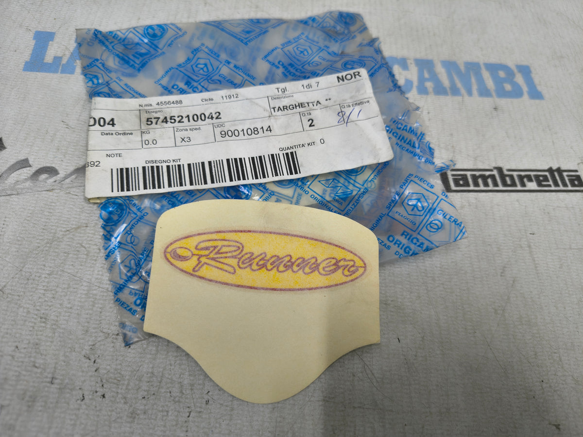 TARGHETTA OVALE RUNNER GIALLA GILERA 5745210042