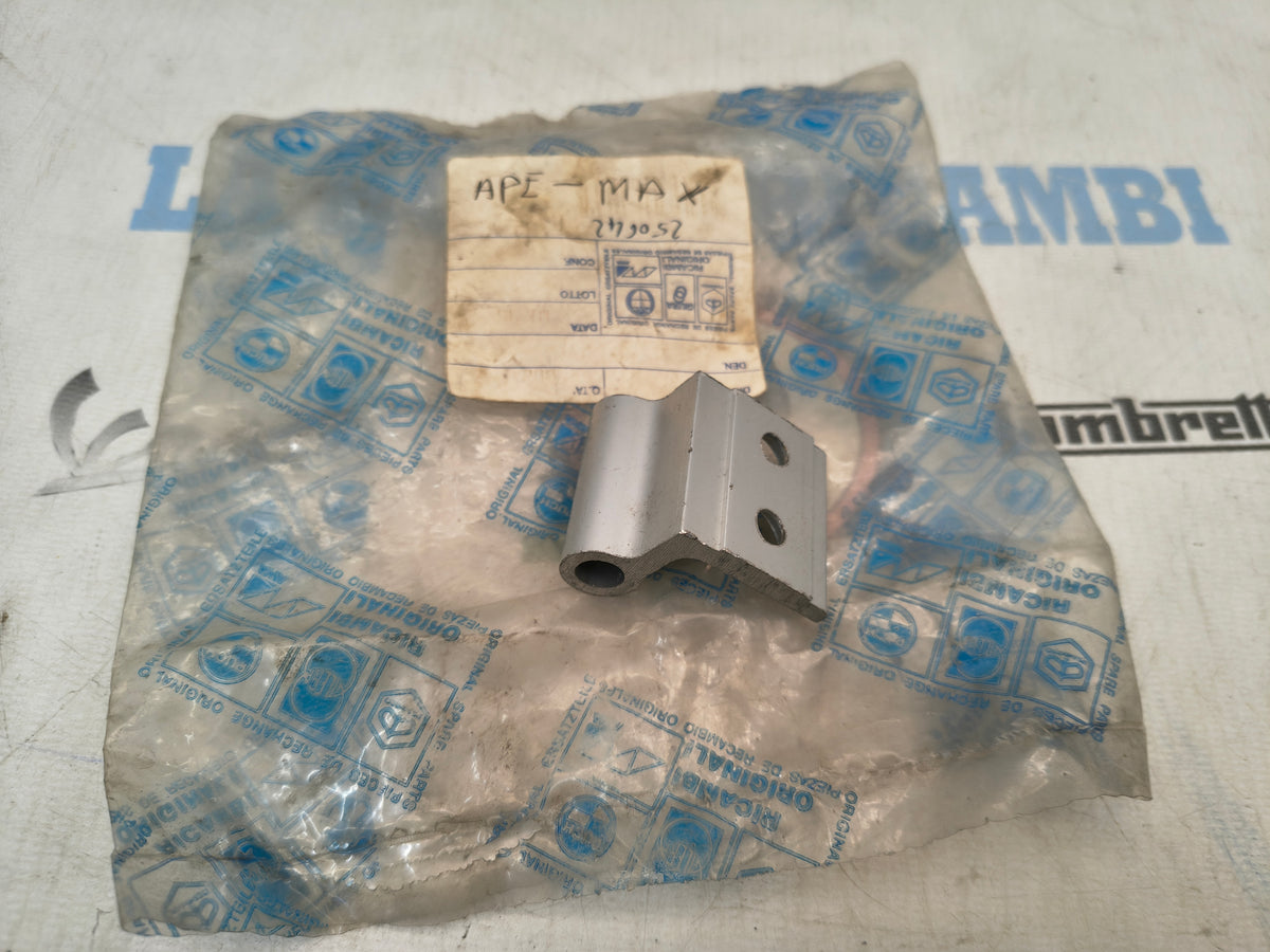 CERNIERA SPONDA POSTERIORE PIAGGIO APE CAR MAX D. RIB. 250642