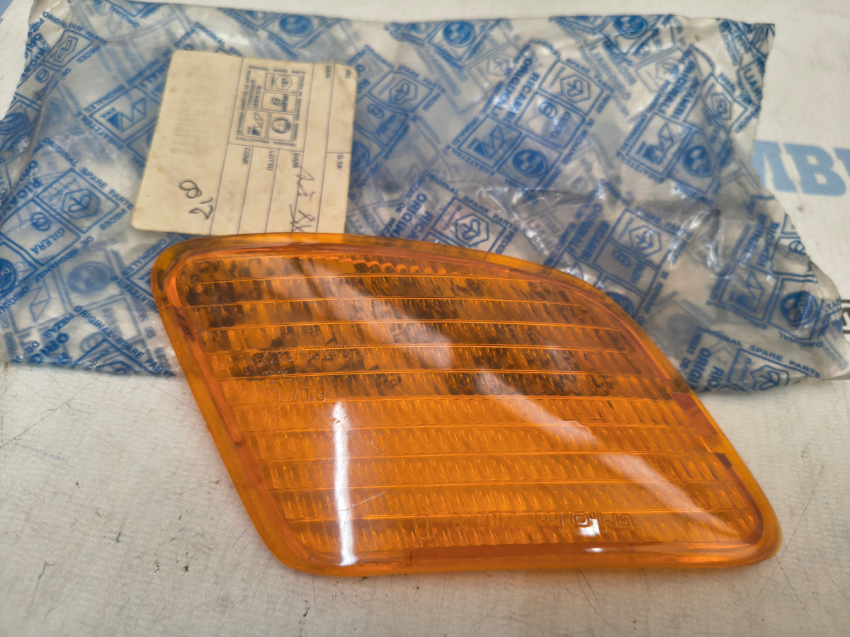 Plastica freccia anteriore Sinistra PIAGGIO ZIP 50 - 498851