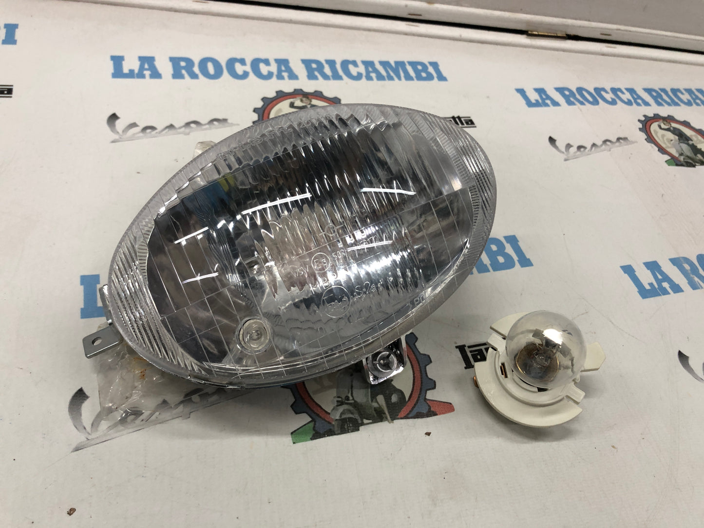 Faro Anteriore + Portalampada PIAGGIO LIBERTY 50