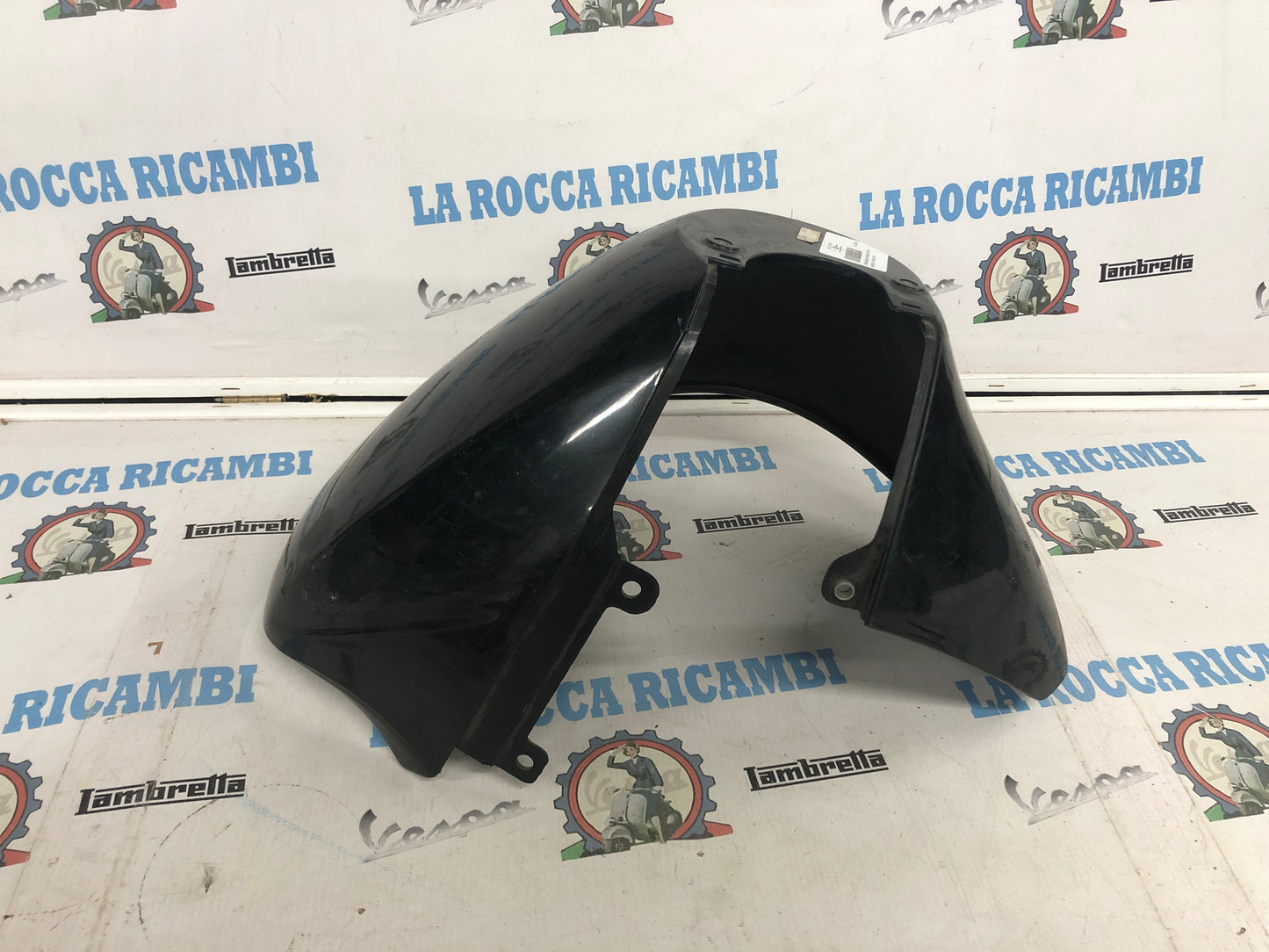 PARAFANGO PIAGGIO SFERA MODELLO TAGLIATO