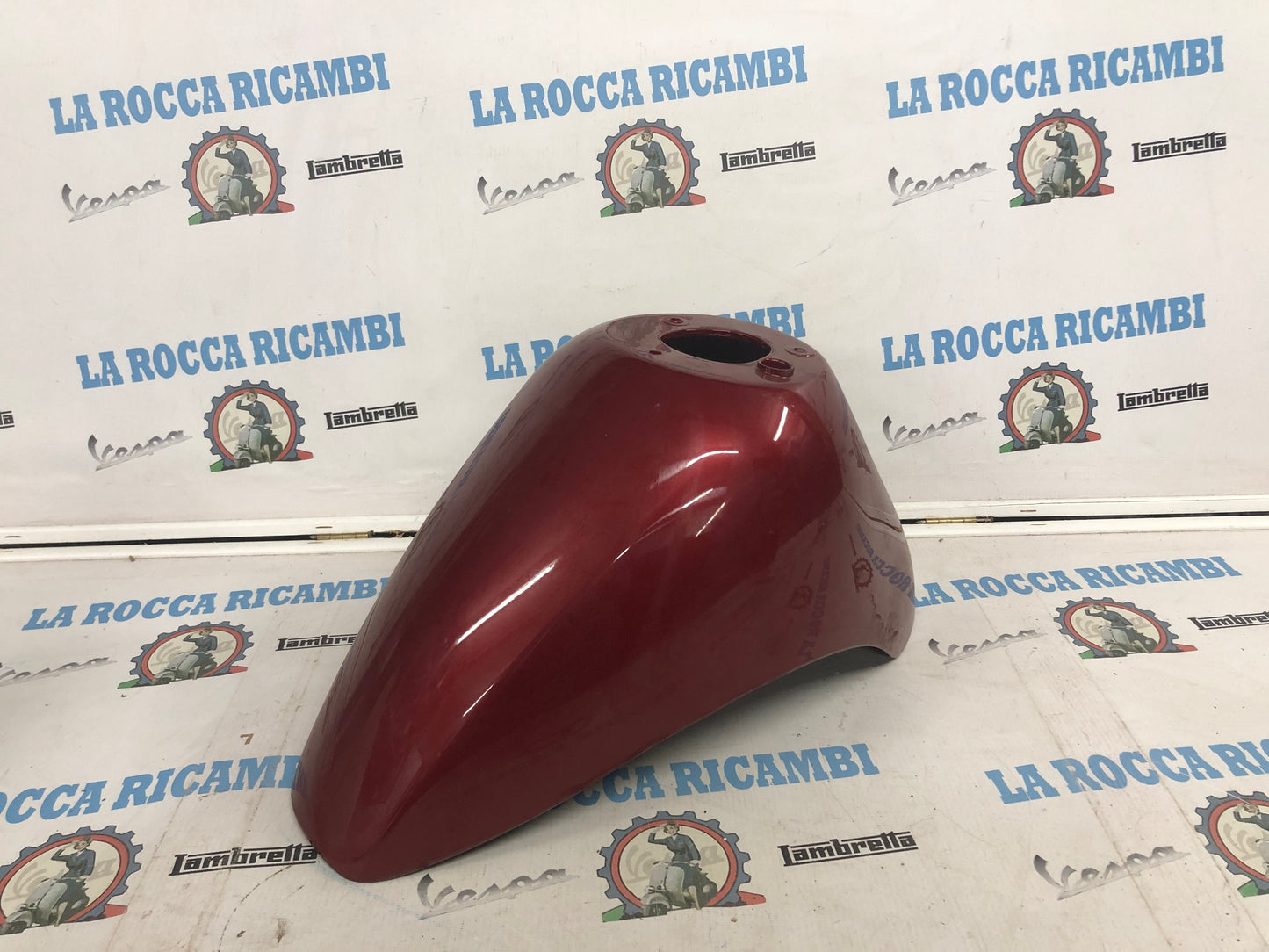 PARAFANGO ANTERIORE PIAGGIO SFERA COLORE ROSSO