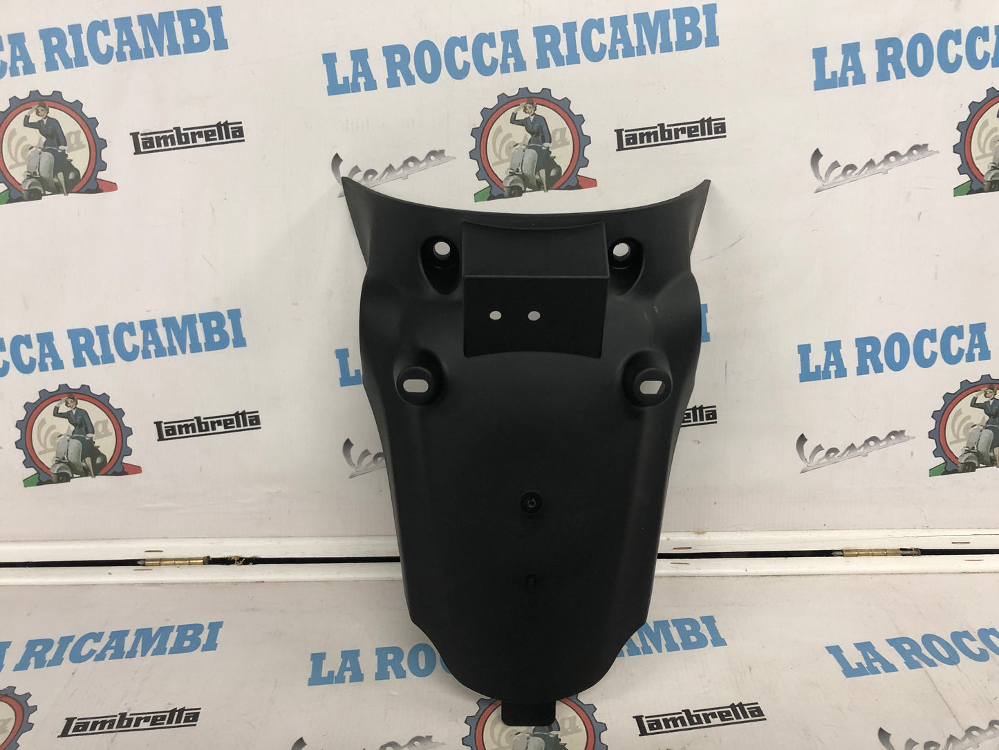 PARAFANGO POSTERIORE SUPERIORE KYMCO PEOPLE 50