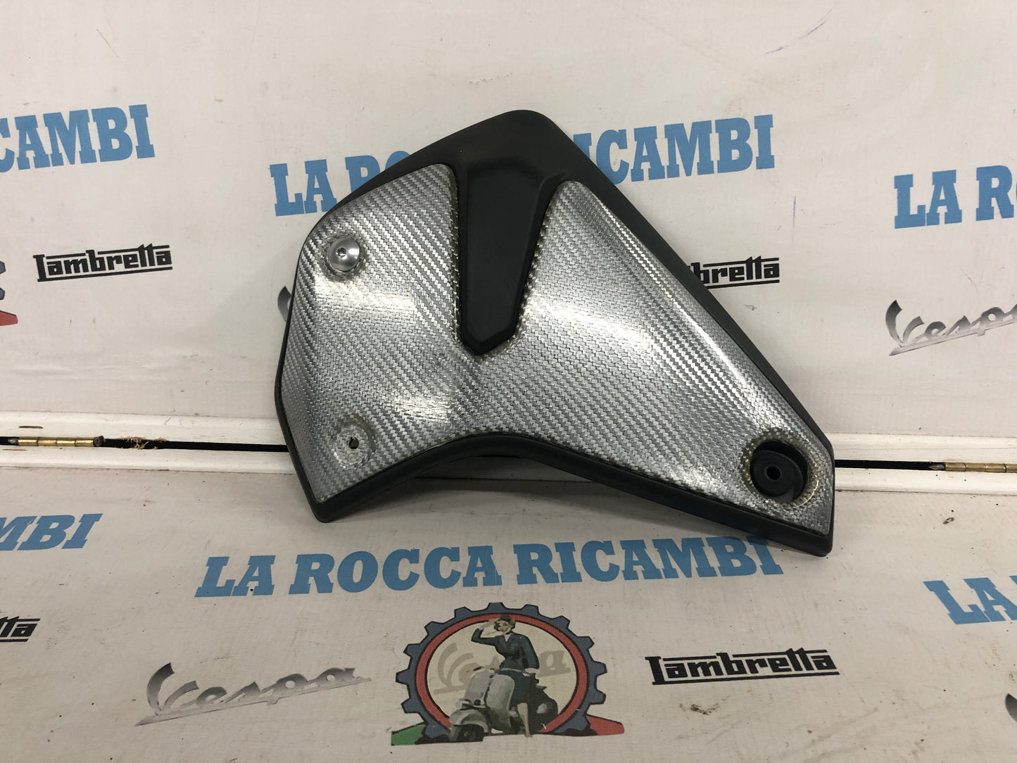 SPORTELLO LATERALE SX YAMAHA MT-03 ANNO 2006