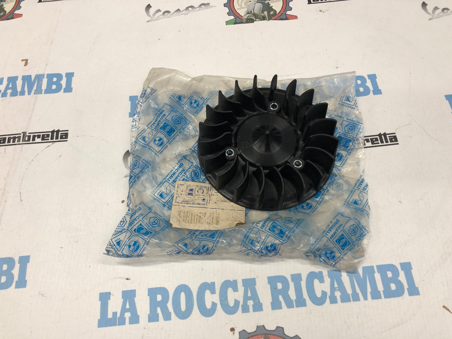 VENTOLA VOLANO RAFFREDDAMENTO PIAGGIO - GILERA 50 FINO AL 2005