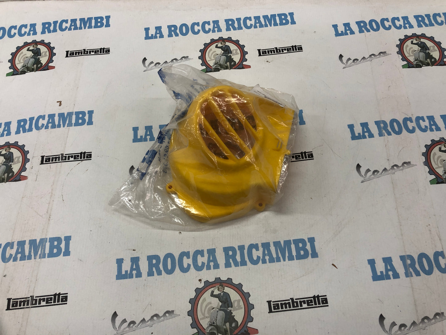 Convogliatore Aria PIAGGIO / GILERA (Colore Giallo) 10968-G