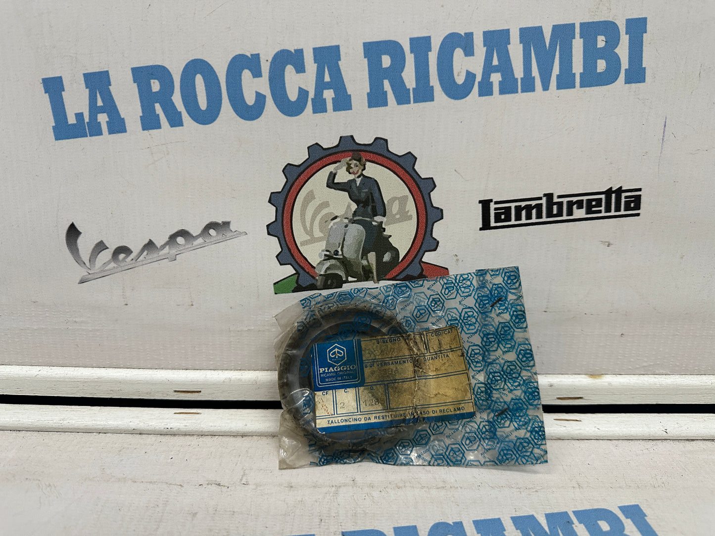 Calotta / Cuscinetto inferiore Vespa 50 L / N / R / SPECIAL - TS - GL - SPRINT - GT / GTR e vari modelli