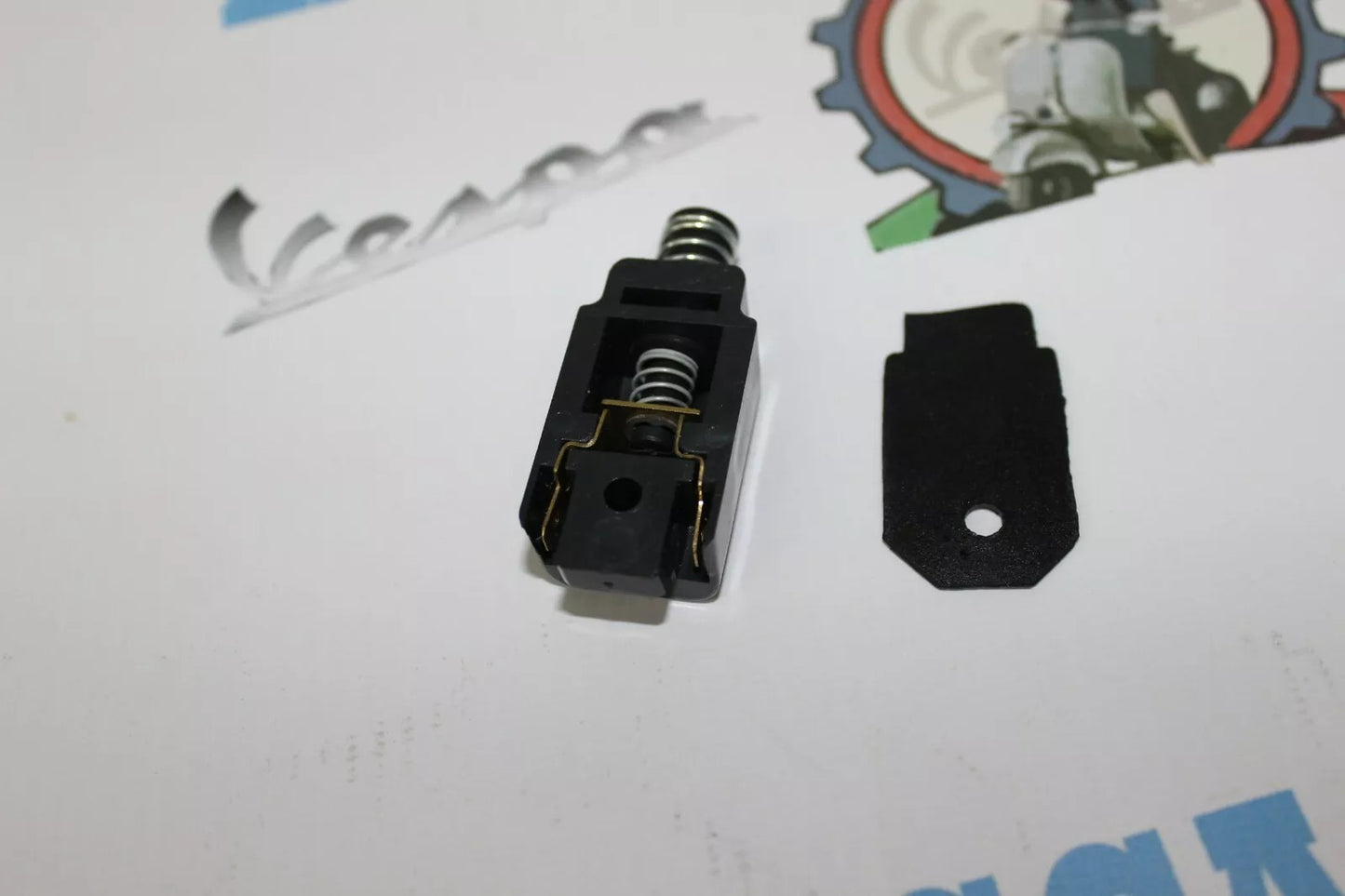 Interruttore Stop Pedale Freno Vespa ET3 125 PRIMAVERA R.O 181878