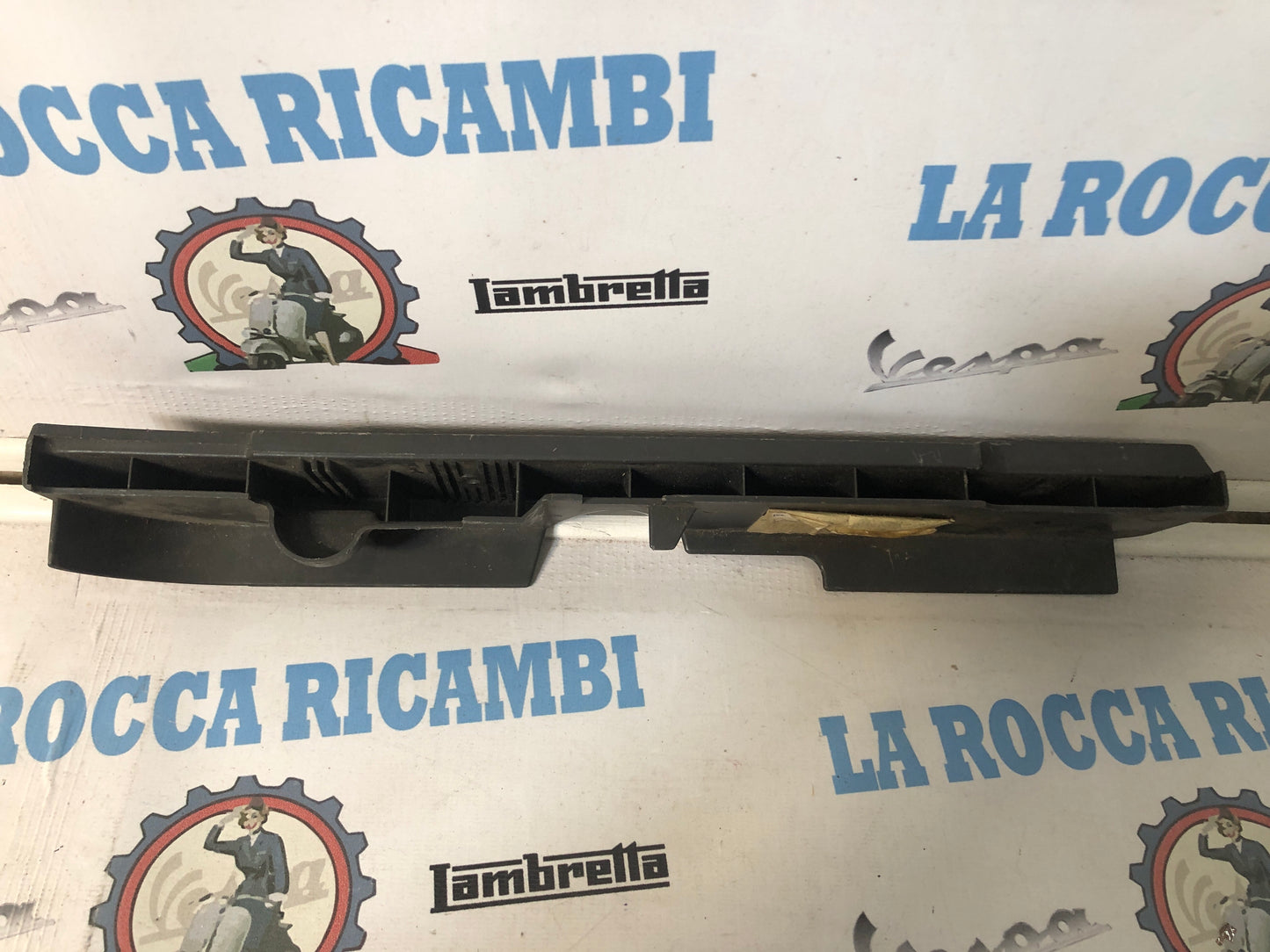 Pedana Poggiapiedi Grigia Lato DX Piaggio SI - Originale 227669