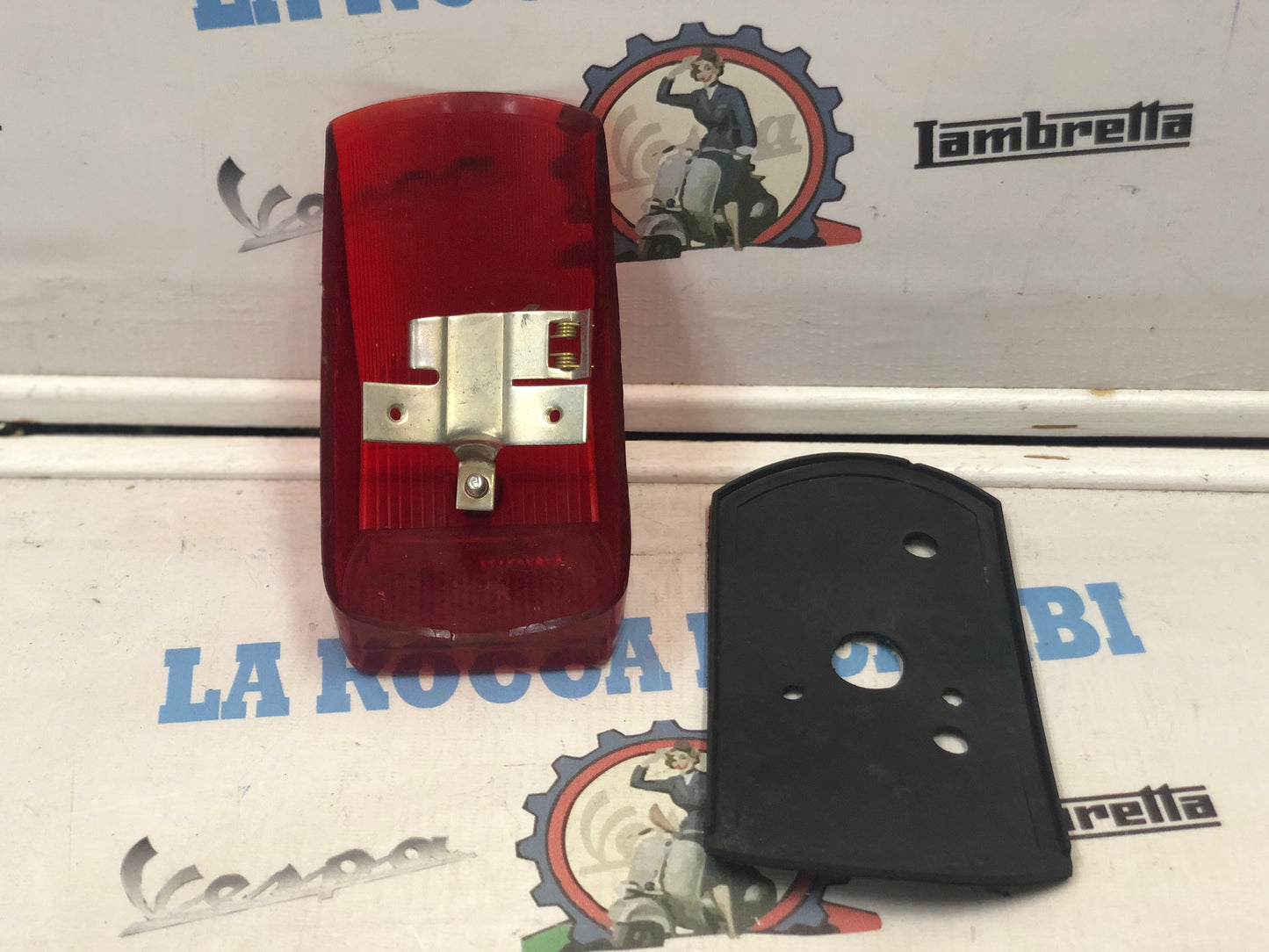 Fanalino Posteriore PIAGGIO BOXER DAL 1970 R.O. 122946 VERALUX